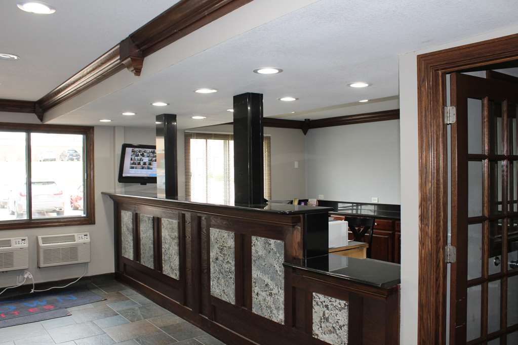 Ramada By Wyndham Cedar Rapids South Hotel Interior foto